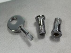 Schlüssel und 2 Schrauben zum Deckel vom Werkzeugkasten für BMW R35 Motorräder
