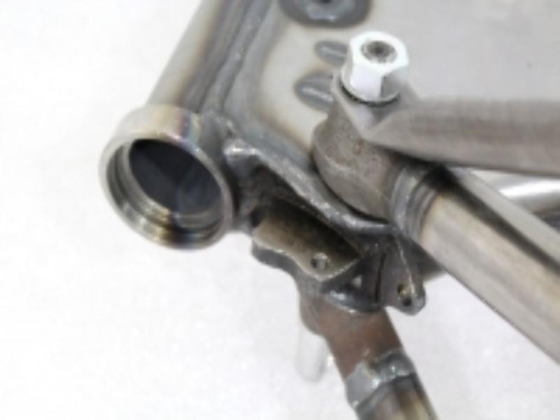 Rahmen - Rahmenteile & Schutzbügel & 4 Schrauben für BMW R75 Motorrad – Bild 14