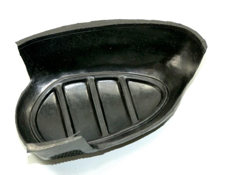 Kniekissen rechts (Schaltkulisse-Seite) für BMW R12/R35 – Gummi, 1 Stück, Nachbau (EU) – Bild 3